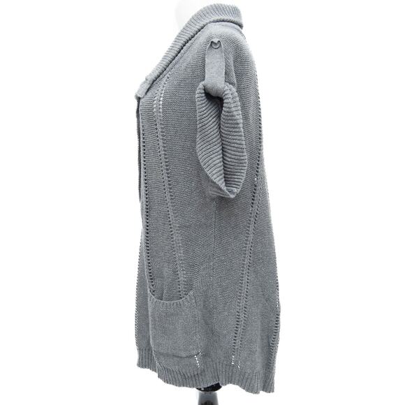 BCBG MaxAzria Women's Gray Sweater Tunic w/Front Pockets Size Medium - Picture 2 of 7